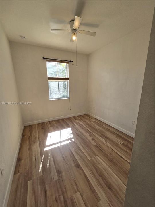 Active With Contract: $3,200 (3 beds, 2 baths, 1900 Square Feet)
