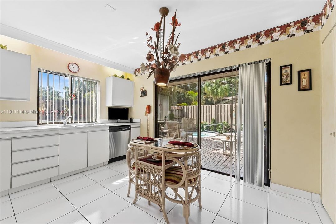 For Sale: $620,000 (2 beds, 2 baths, 1627 Square Feet)