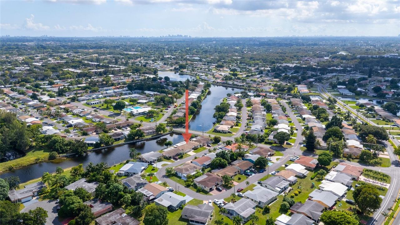 Active With Contract: $375,000 (2 beds, 2 baths, 1700 Square Feet)