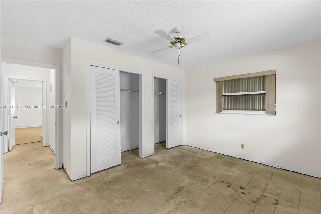 Active With Contract: $375,000 (2 beds, 2 baths, 1700 Square Feet)