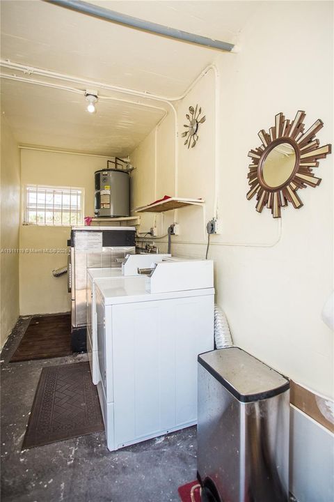 For Rent: $1,800 (1 beds, 1 baths, 691 Square Feet)