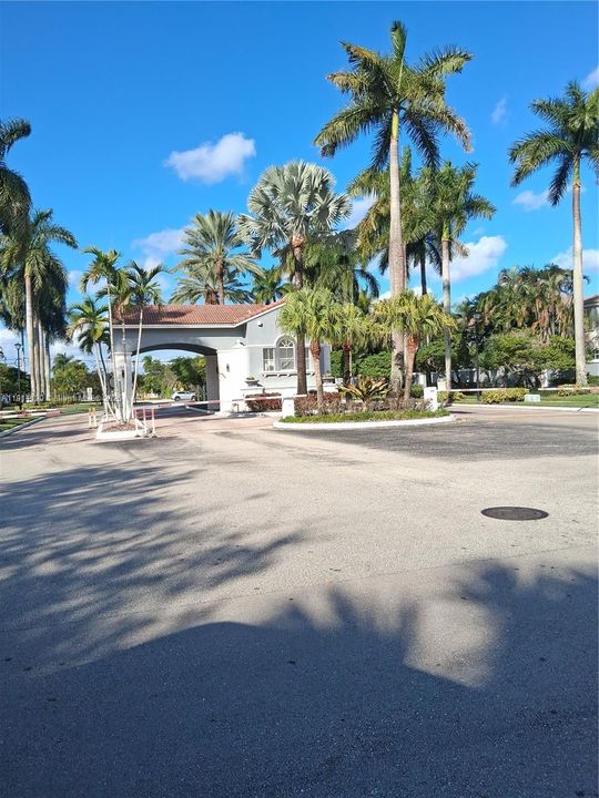 For Sale: $990,000 (4 beds, 2 baths, 2150 Square Feet)