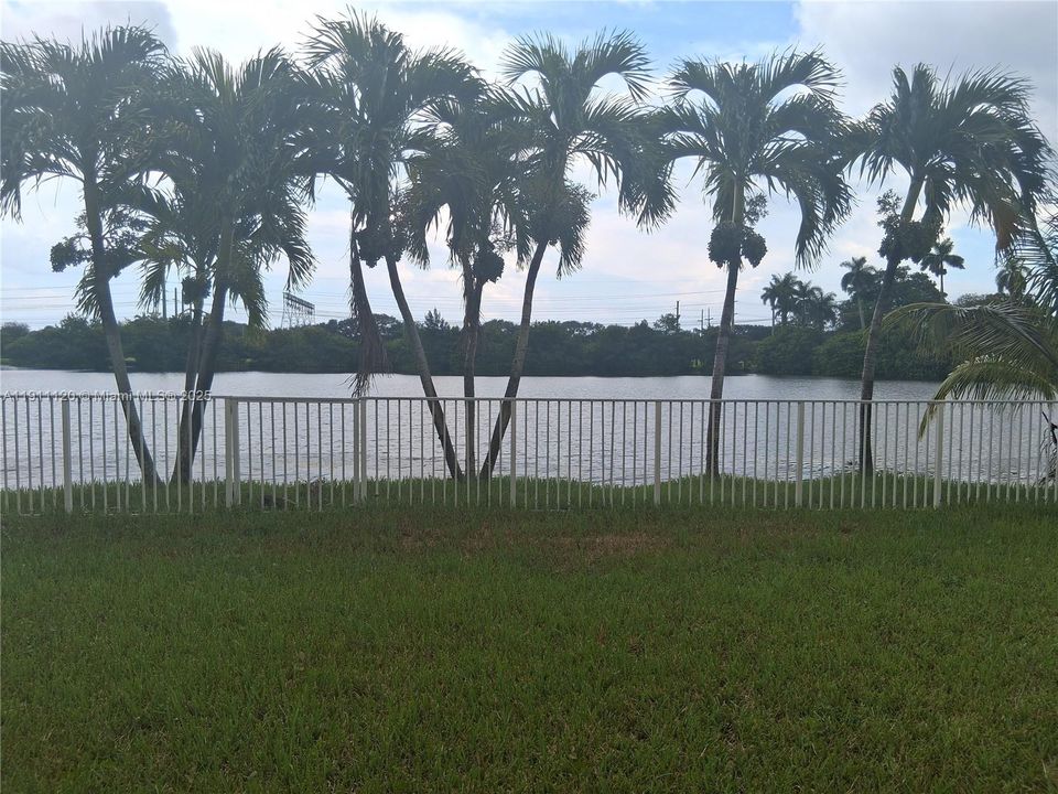 For Sale: $990,000 (4 beds, 2 baths, 2150 Square Feet)