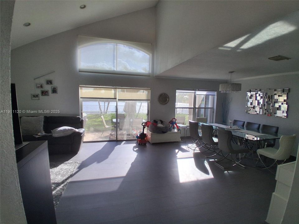 For Sale: $990,000 (4 beds, 2 baths, 2150 Square Feet)