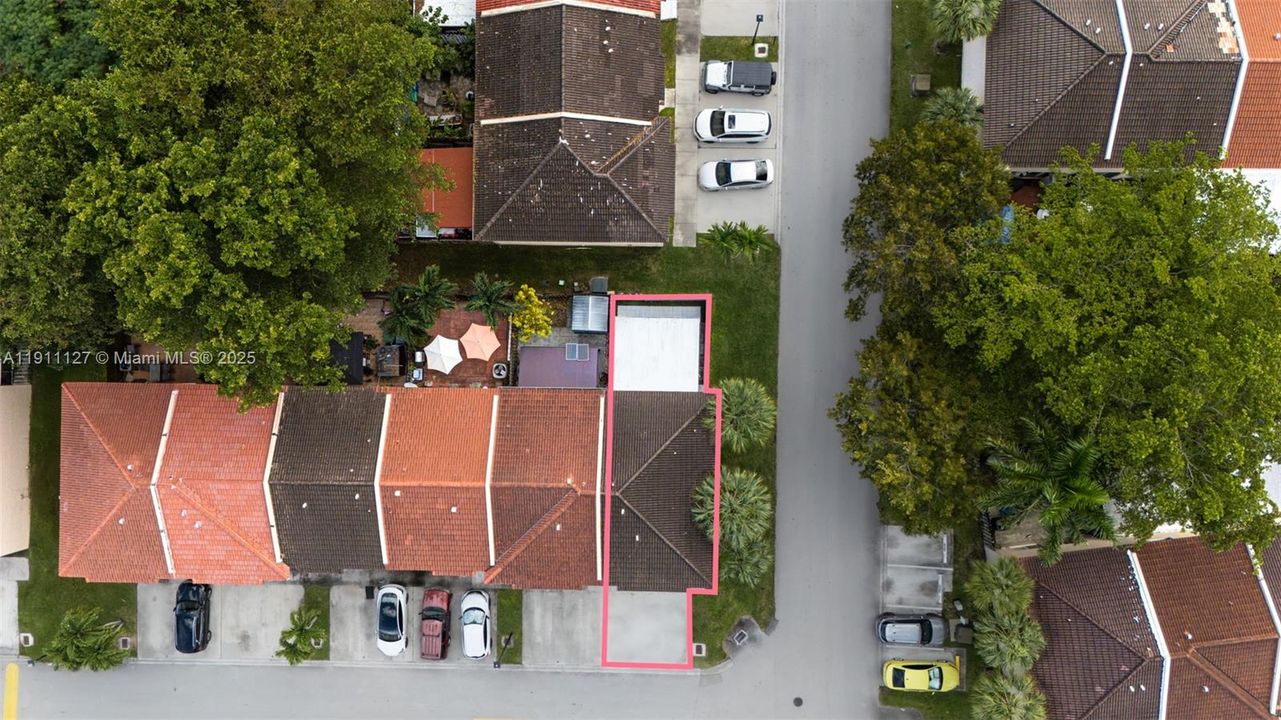 Active With Contract: $435,000 (3 beds, 2 baths, 1462 Square Feet)