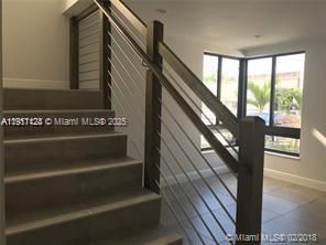 Active With Contract: $2,600 (2 beds, 2 baths, 1358 Square Feet)