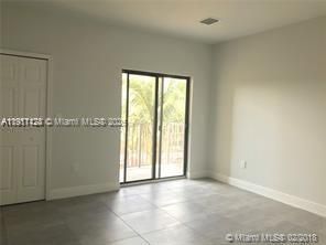 Active With Contract: $2,600 (2 beds, 2 baths, 1358 Square Feet)