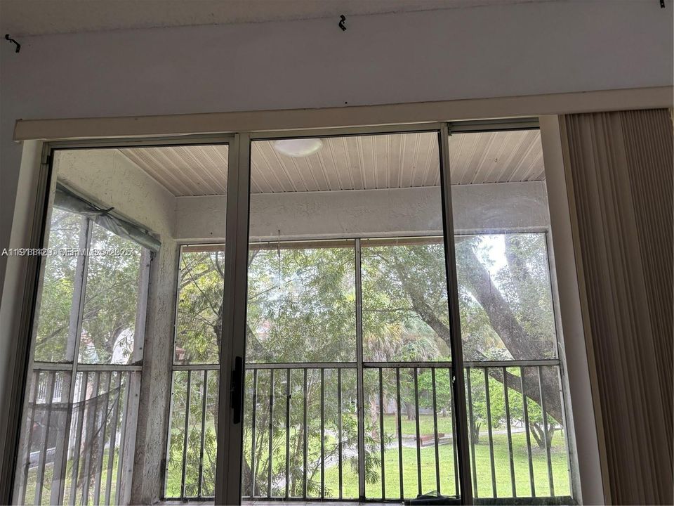 For Rent: $2,250 (2 beds, 2 baths, 1224 Square Feet)