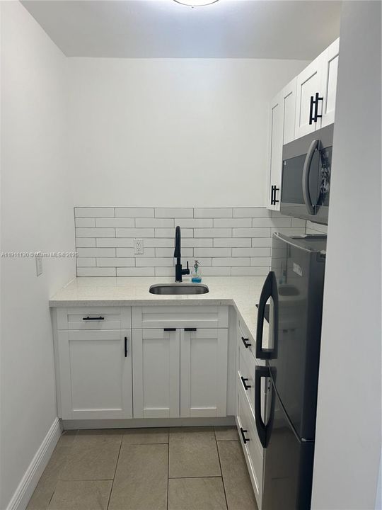 Activo con contrato: $1,600 (1 camas, 1 baños, 0 Pies cuadrados)