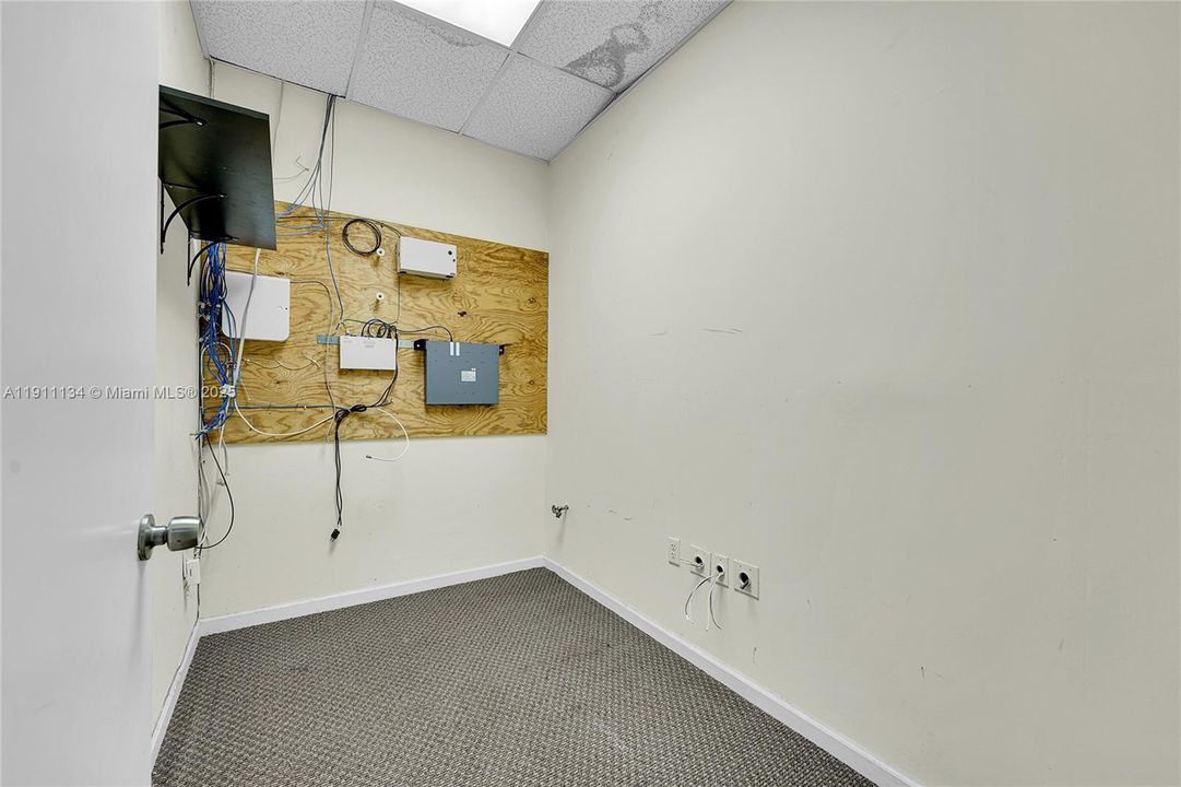 For Rent: $9,000 (0 beds, 0 baths, 0 Square Feet)