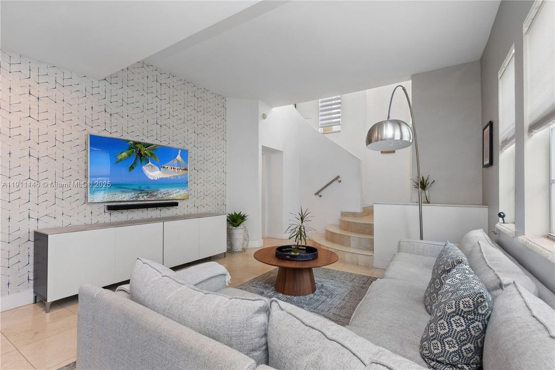 待售: $898,000 (3 贝兹, 2 浴室, 1910 平方英尺)