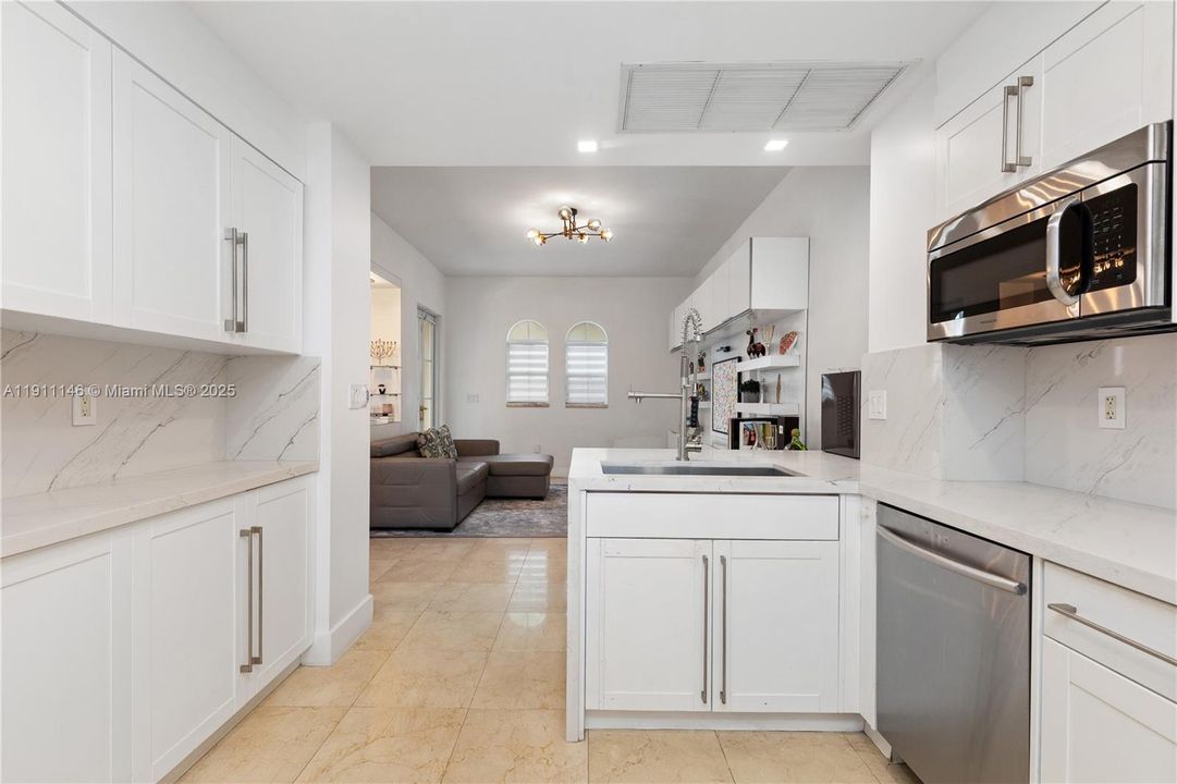 待售: $898,000 (3 贝兹, 2 浴室, 1910 平方英尺)