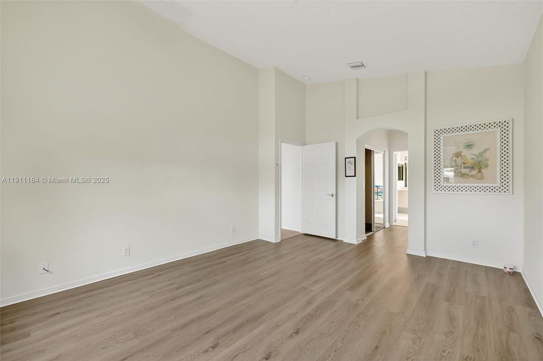 待售: $389,000 (3 贝兹, 2 浴室, 1711 平方英尺)