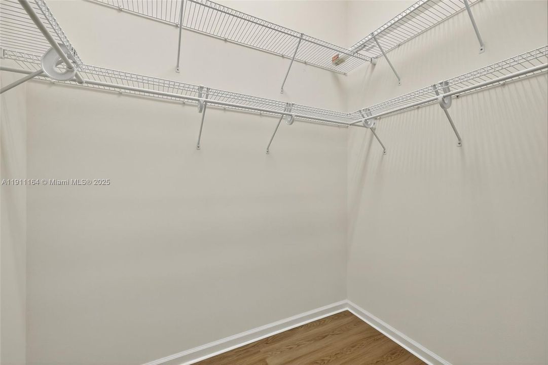 待售: $389,000 (3 贝兹, 2 浴室, 1711 平方英尺)