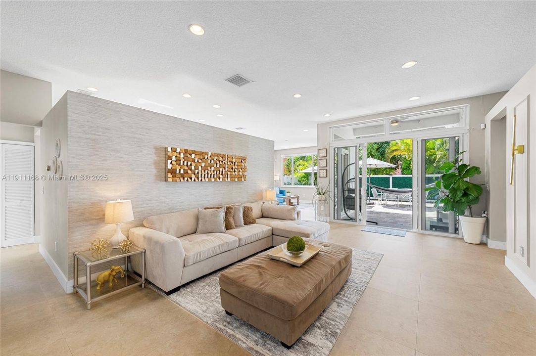 Active With Contract: $750,000 (4 beds, 2 baths, 2180 Square Feet)