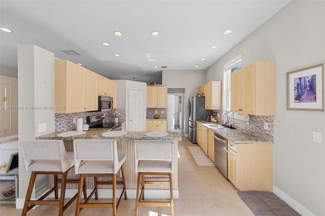 Active With Contract: $750,000 (4 beds, 2 baths, 2180 Square Feet)