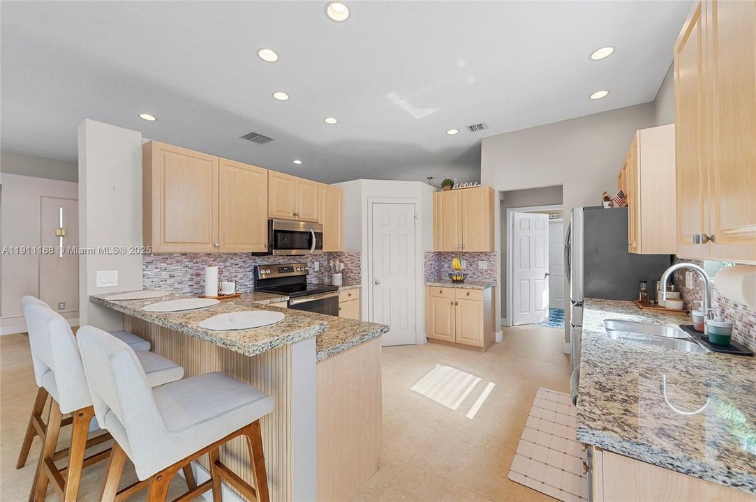 Active With Contract: $750,000 (4 beds, 2 baths, 2180 Square Feet)