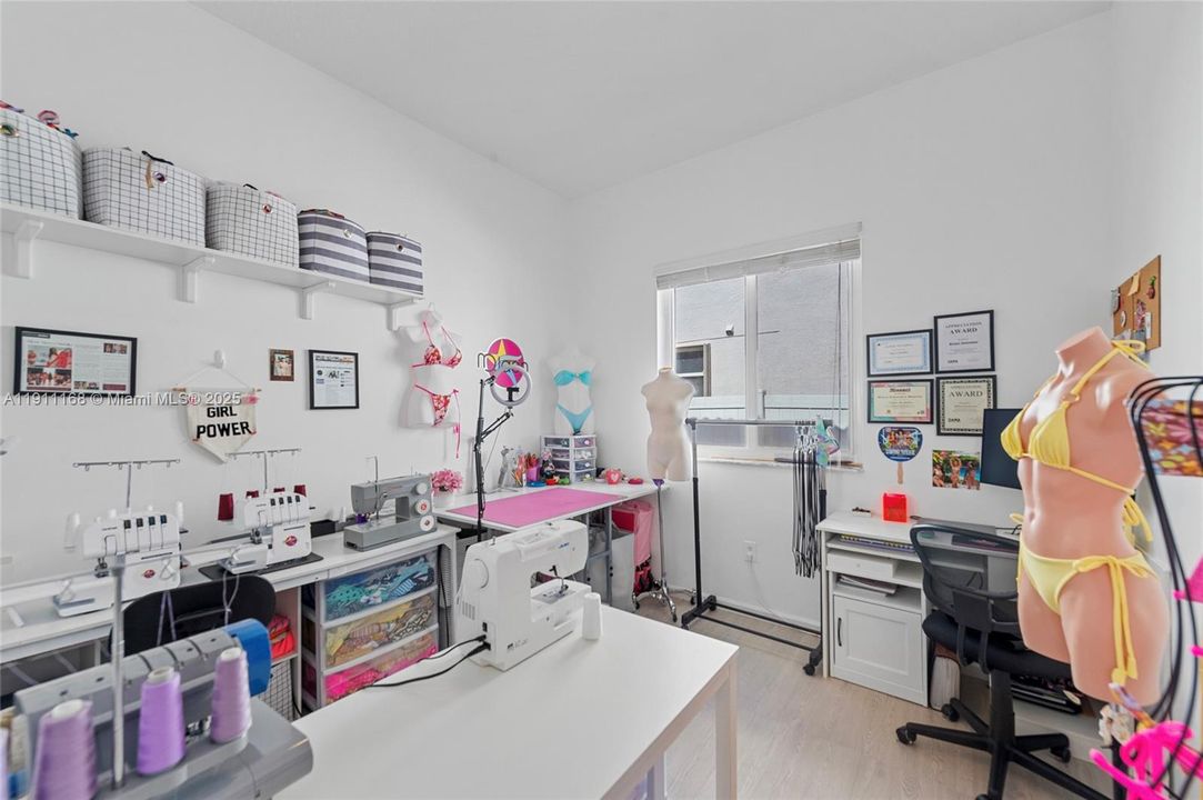 Active With Contract: $750,000 (4 beds, 2 baths, 2180 Square Feet)