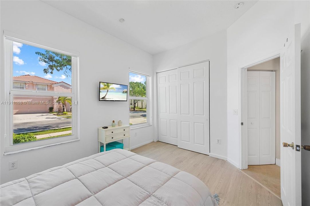 Active With Contract: $750,000 (4 beds, 2 baths, 2180 Square Feet)
