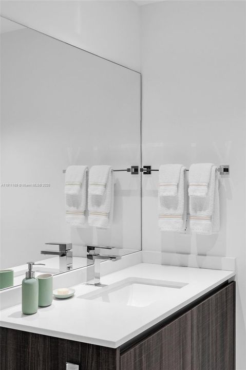 На продажу: $2,395,000 (3 спален, 4 ванн, 2018 Квадратных фут)