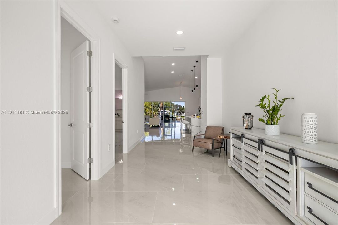 待售: $548,000 (3 贝兹, 3 浴室, 0 平方英尺)