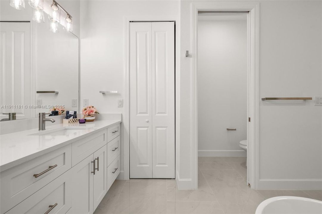 待售: $548,000 (3 贝兹, 3 浴室, 0 平方英尺)