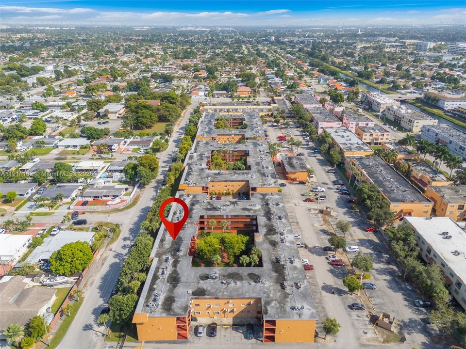 На продажу: $195,000 (1 спален, 1 ванн, 583 Квадратных фут)