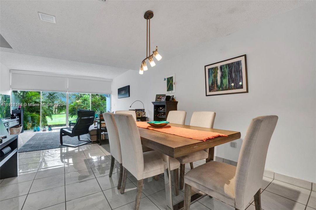 待售: $469,000 (3 贝兹, 3 浴室, 2180 平方英尺)