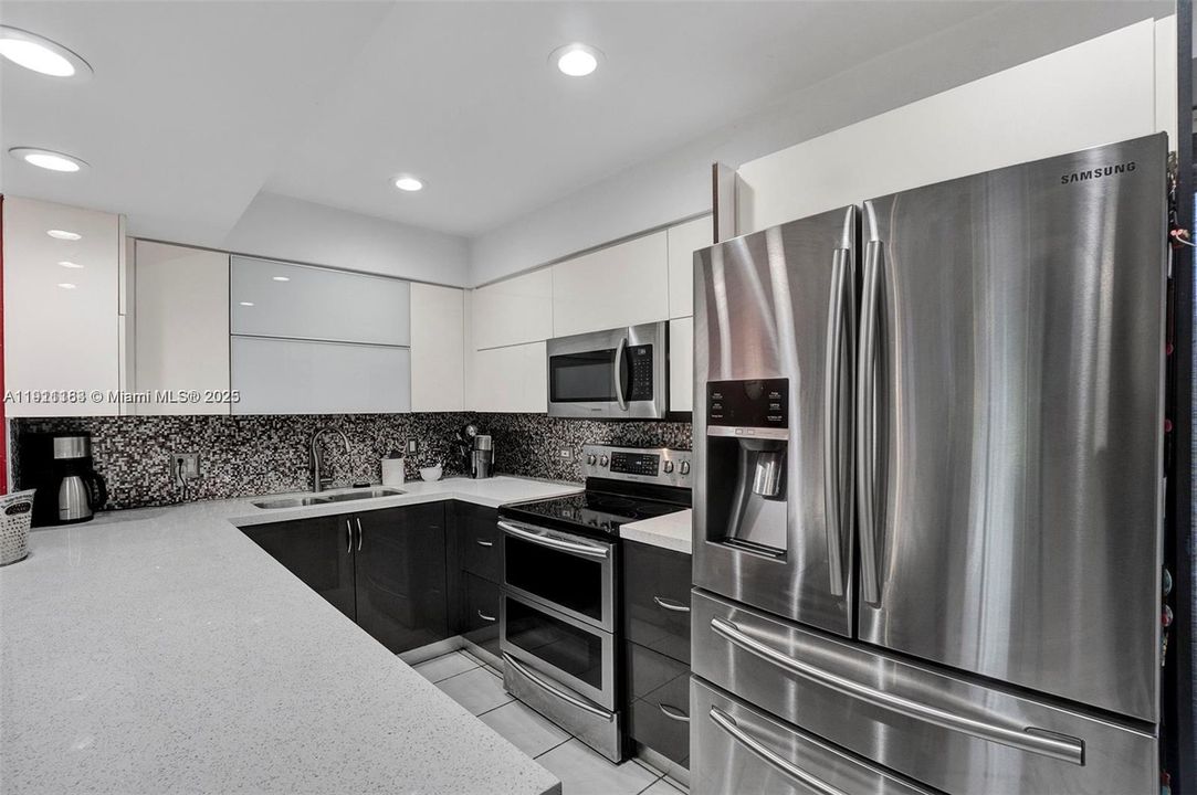 待售: $469,000 (3 贝兹, 3 浴室, 2180 平方英尺)