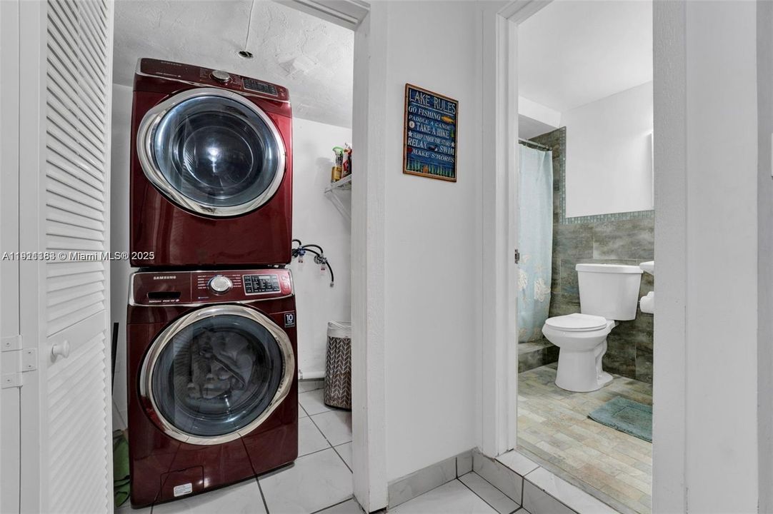 待售: $469,000 (3 贝兹, 3 浴室, 2180 平方英尺)