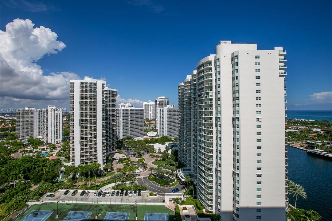 Под контрактом: $475,000 (2 спален, 2 ванн, 1622 Квадратных фут)