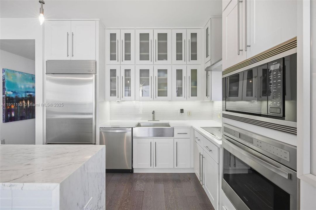 For Sale: $1,565,000 (2 beds, 2 baths, 1588 Square Feet)