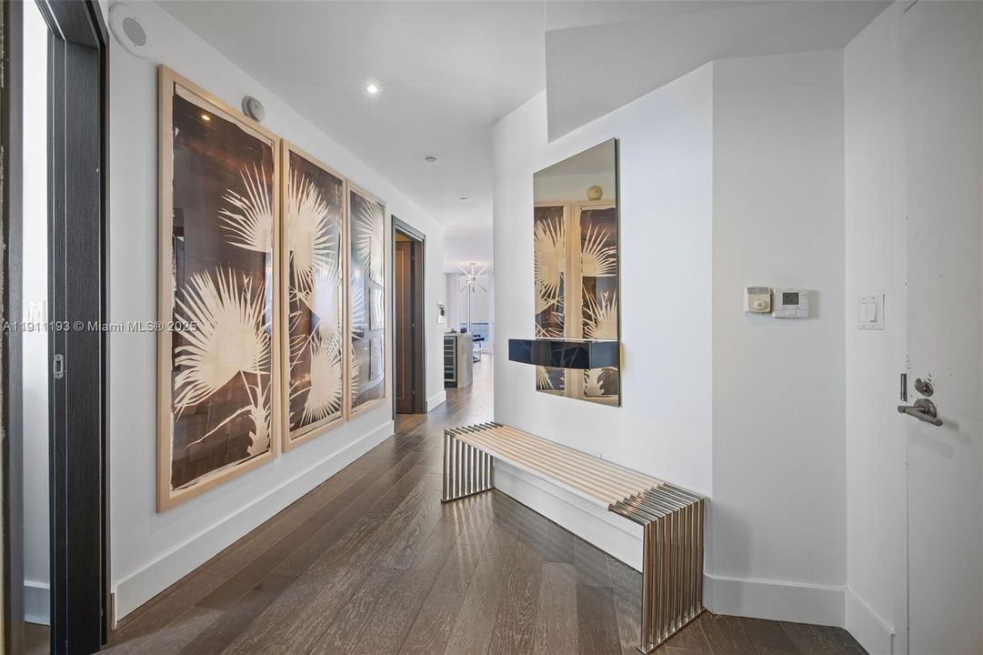 For Sale: $1,565,000 (2 beds, 2 baths, 1588 Square Feet)