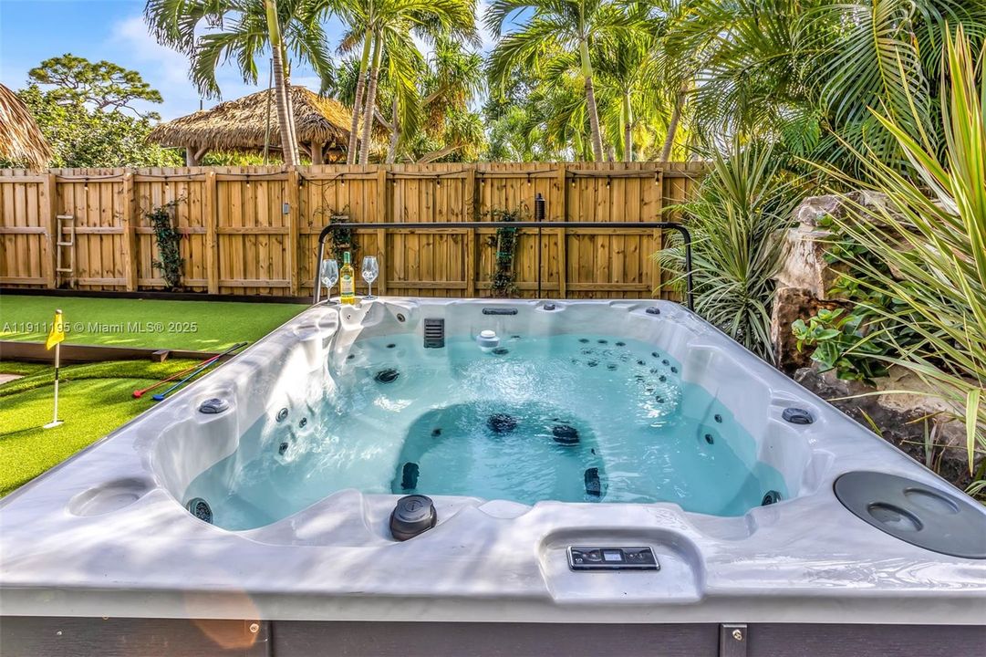 For Sale: $1,890,000 (3 beds, 2 baths, 2066 Square Feet)