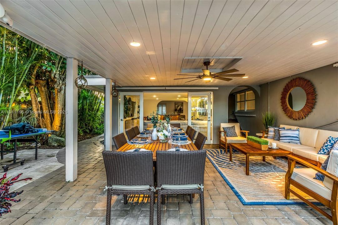 For Sale: $1,890,000 (3 beds, 2 baths, 2066 Square Feet)