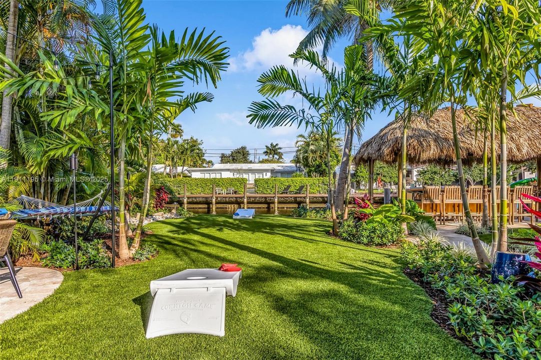 For Sale: $1,890,000 (3 beds, 2 baths, 2066 Square Feet)