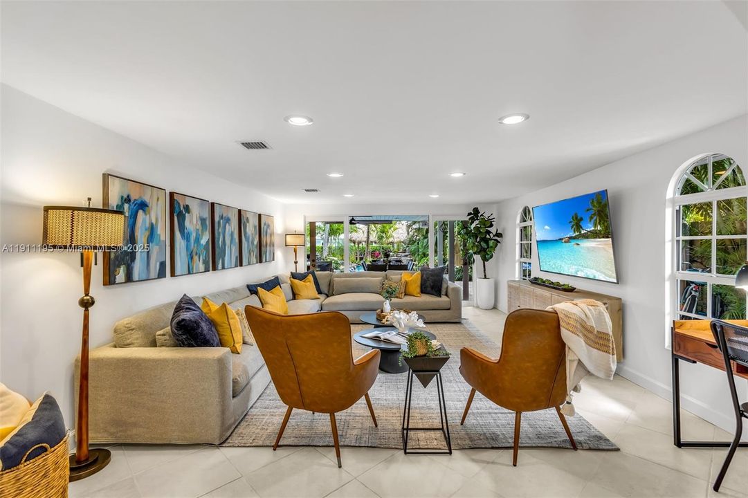 For Sale: $1,890,000 (3 beds, 2 baths, 2066 Square Feet)