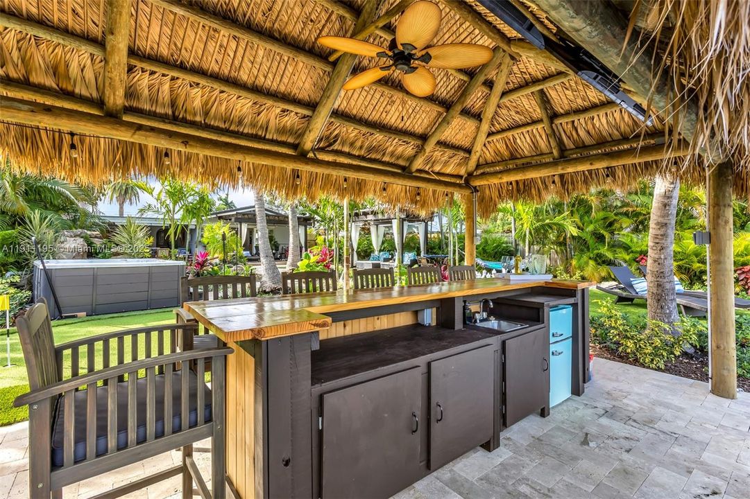 For Sale: $1,890,000 (3 beds, 2 baths, 2066 Square Feet)