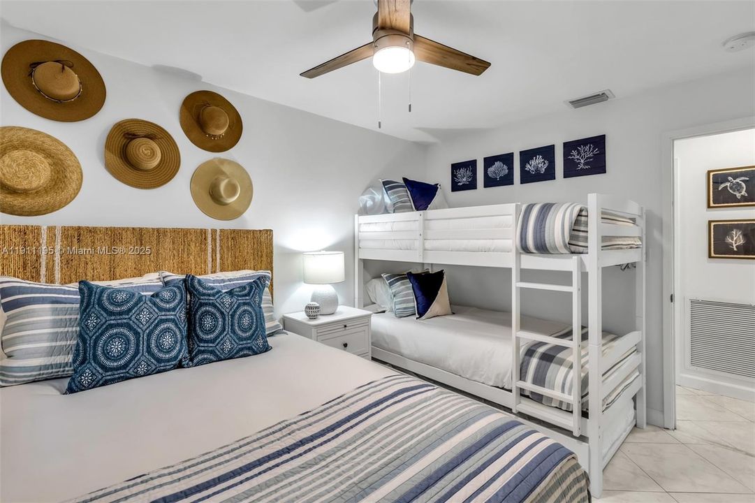 For Sale: $1,890,000 (3 beds, 2 baths, 2066 Square Feet)