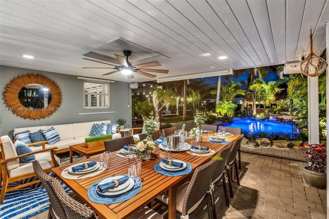 For Sale: $1,890,000 (3 beds, 2 baths, 2066 Square Feet)