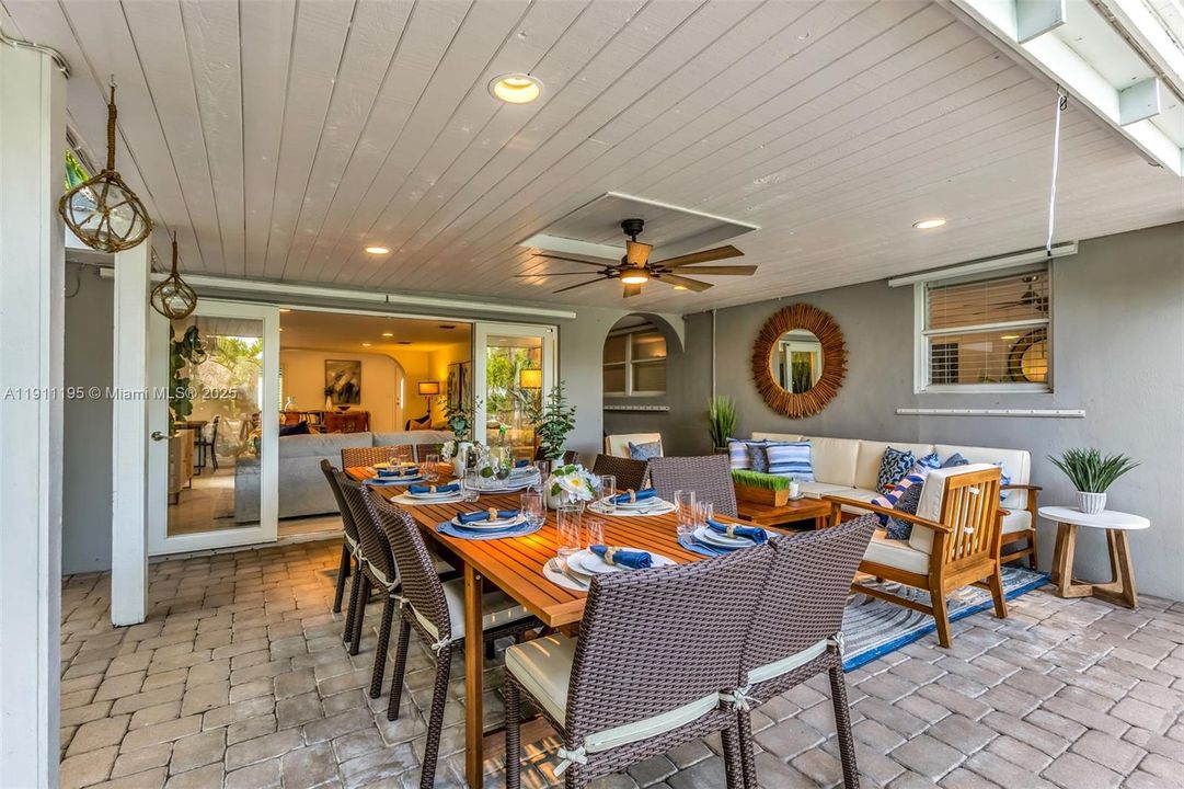 For Sale: $1,890,000 (3 beds, 2 baths, 2066 Square Feet)