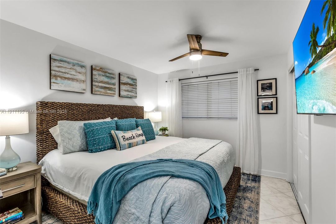 For Sale: $1,890,000 (3 beds, 2 baths, 2066 Square Feet)