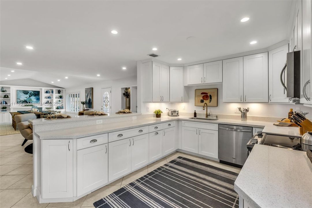 For Sale: $1,890,000 (3 beds, 2 baths, 2066 Square Feet)