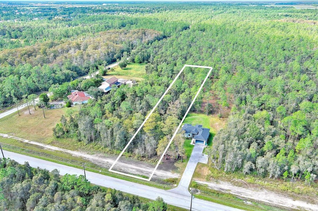 待售: $111,000 (1.17 acres)