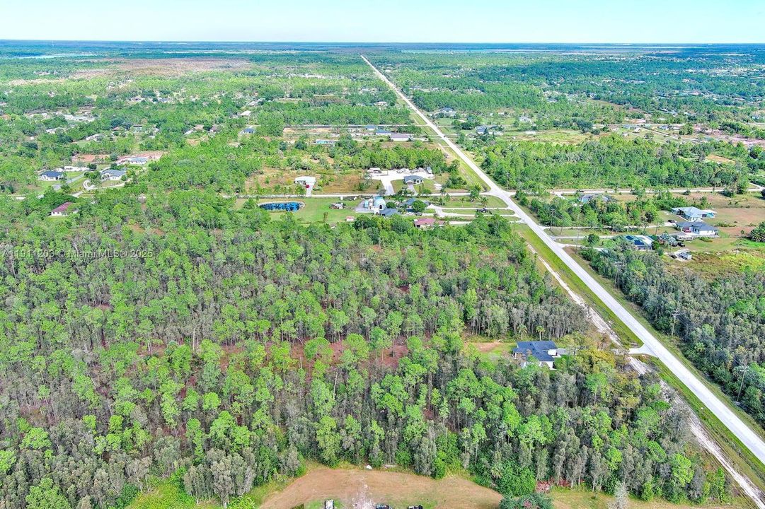 待售: $111,000 (1.17 acres)