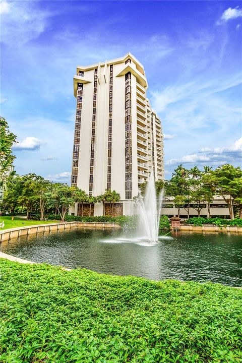 For Sale: $545,000 (2 beds, 2 baths, 1520 Square Feet)