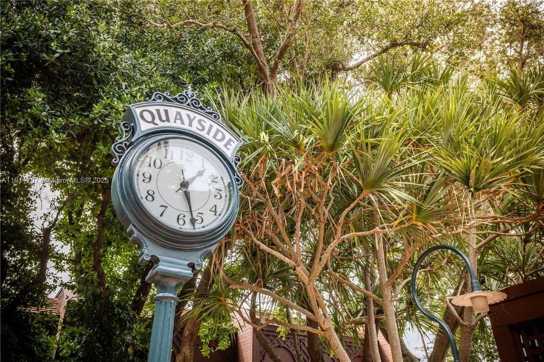 For Sale: $545,000 (2 beds, 2 baths, 1520 Square Feet)