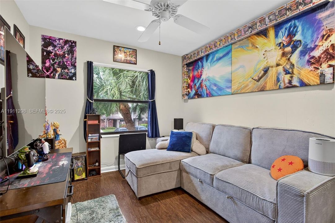 For Sale: $339,900 (3 beds, 2 baths, 1390 Square Feet)