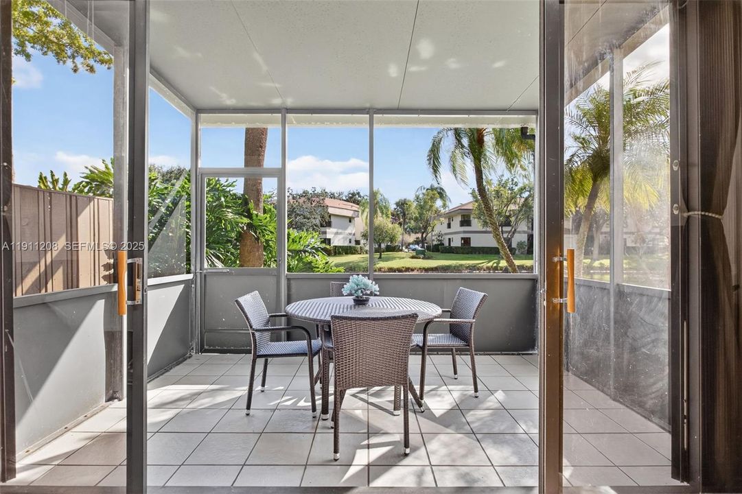 For Sale: $339,900 (3 beds, 2 baths, 1390 Square Feet)