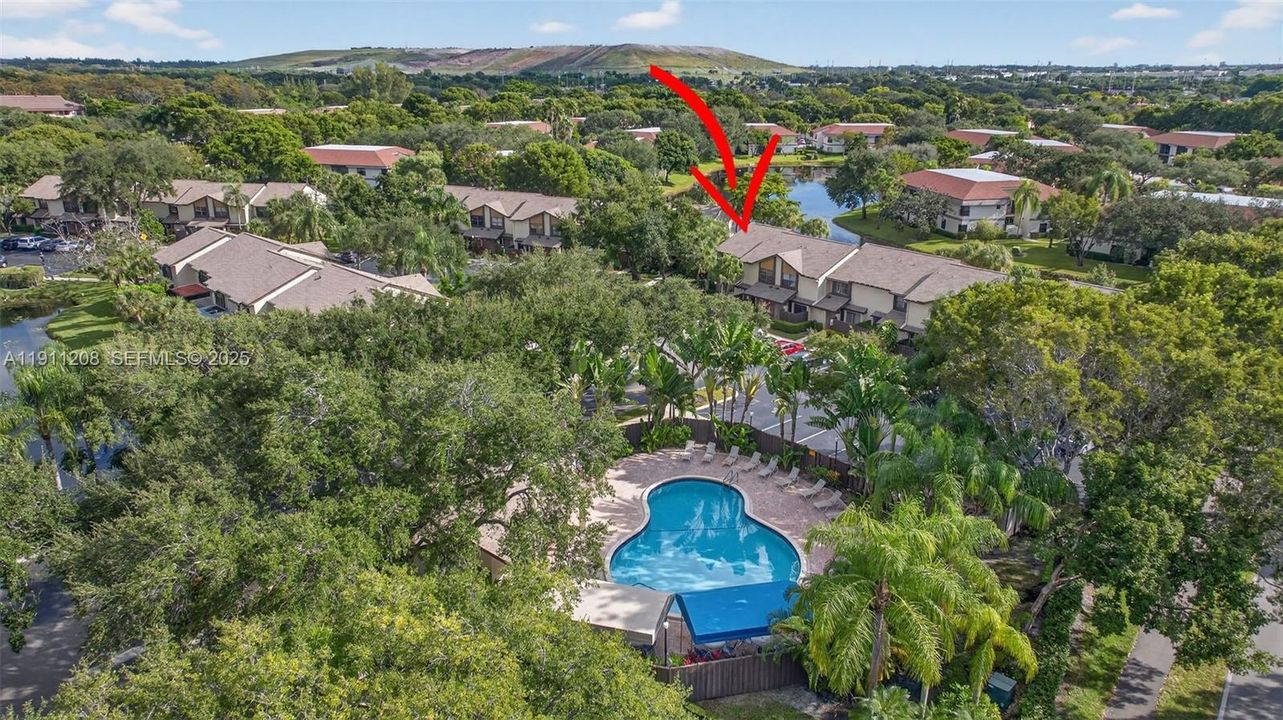 For Sale: $339,900 (3 beds, 2 baths, 1390 Square Feet)